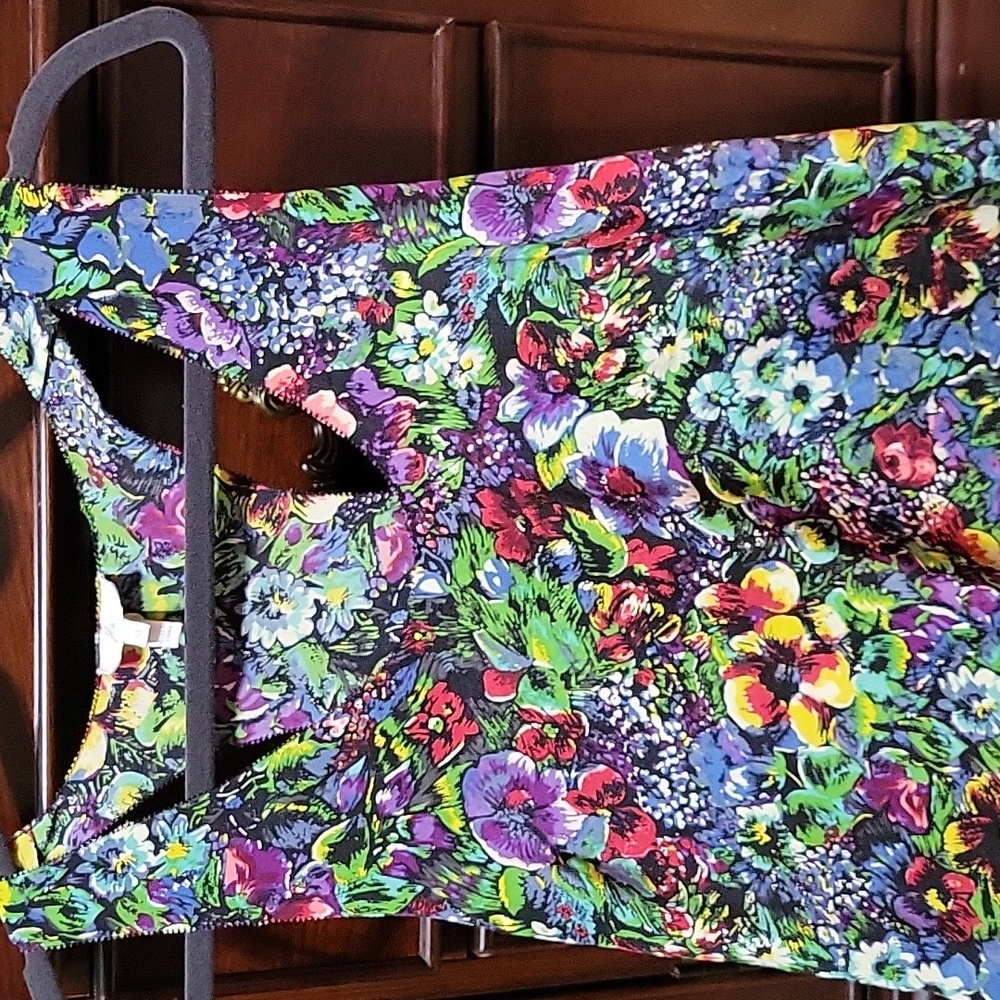 Silk floral joie tank